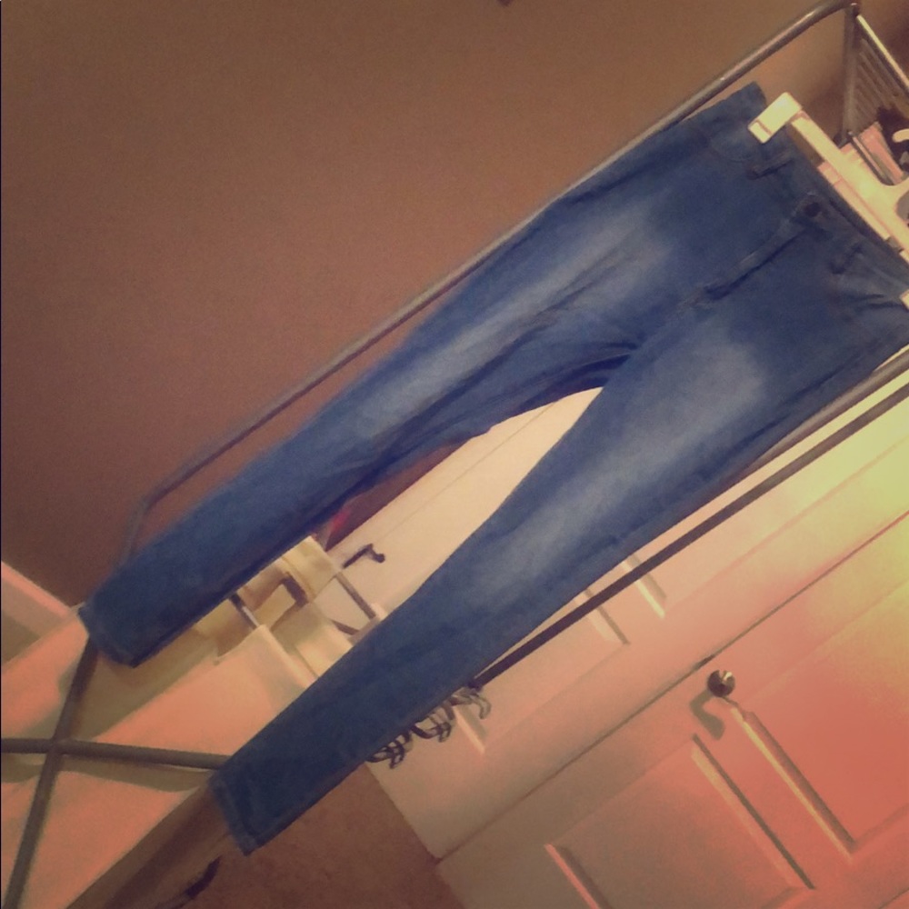Jeanie jeans